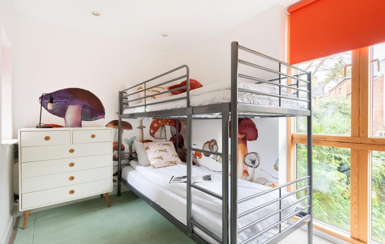 The Glasshouse Escape - 5Bdr Jewel Villa Oxford Dış mekan fotoğraf